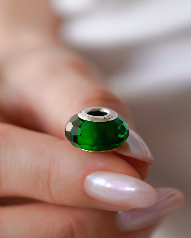 CHARMS LUXURY EMERALD CIRCLE