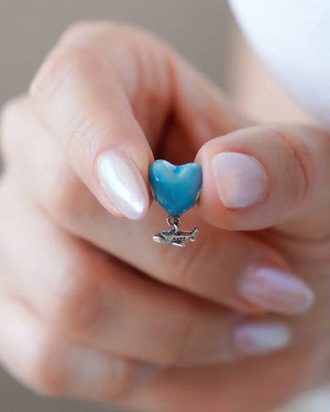 CHARMS LUXURY LOVE TRAVEL AROUND WORLD